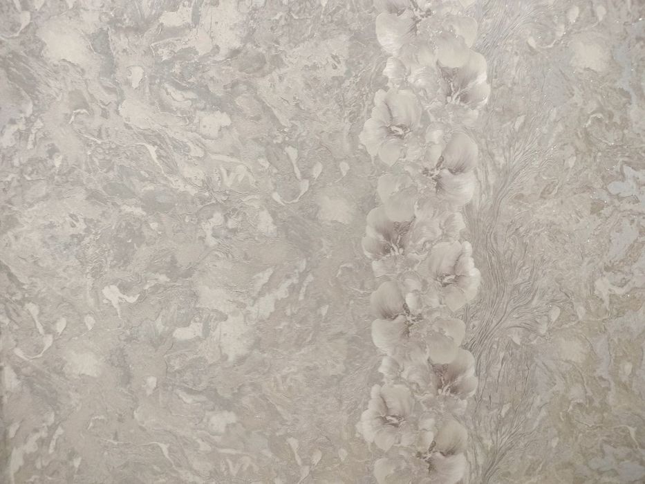 Поклейка обоїв шпалер