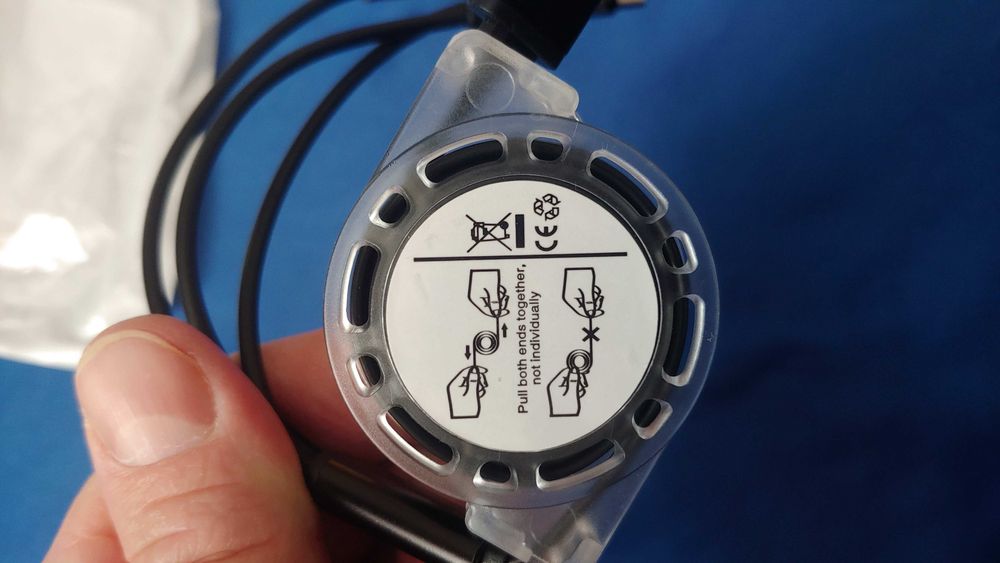 Универсальный зарядный кабель на 3 вида зарядок Рулетка походный новый