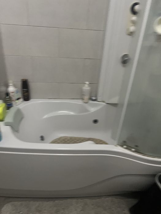 Vendo banheira e coluna de hidromassagem