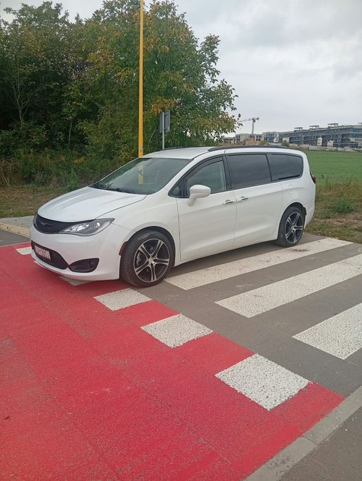 Chrysler Pacifica