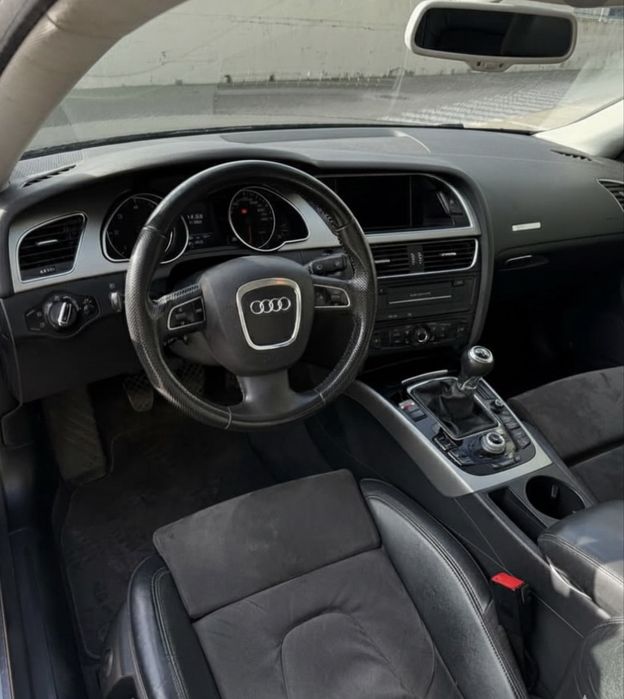 Audi A5 Coupé 2.0 TDI (170cv) | Phantom Black Pearl
