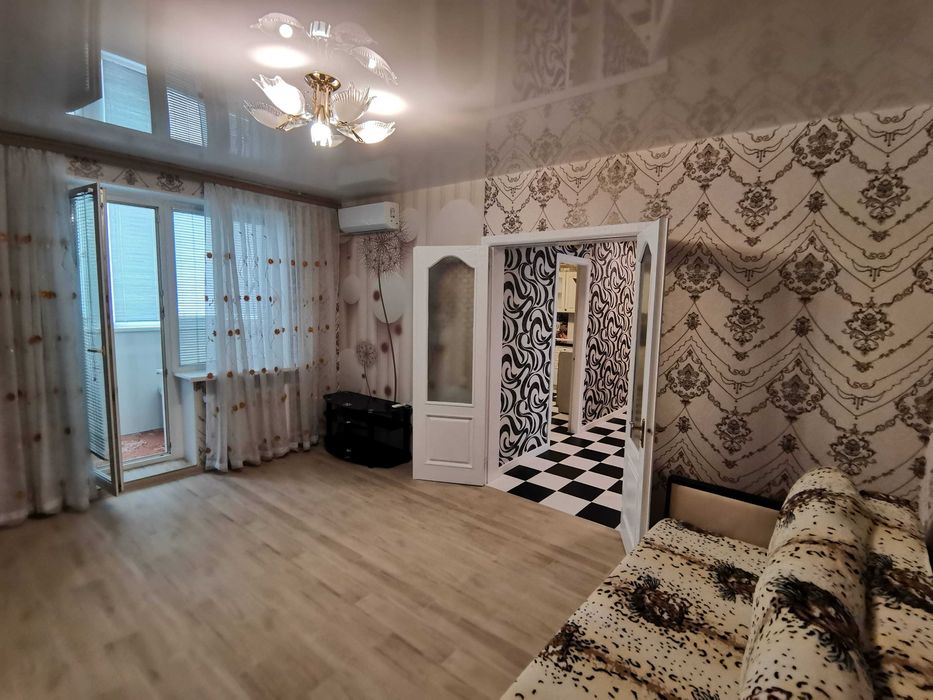 Сдам 1-ком. квартиру, Левобережный-3, середина пр. Мира, возле "АТБ".