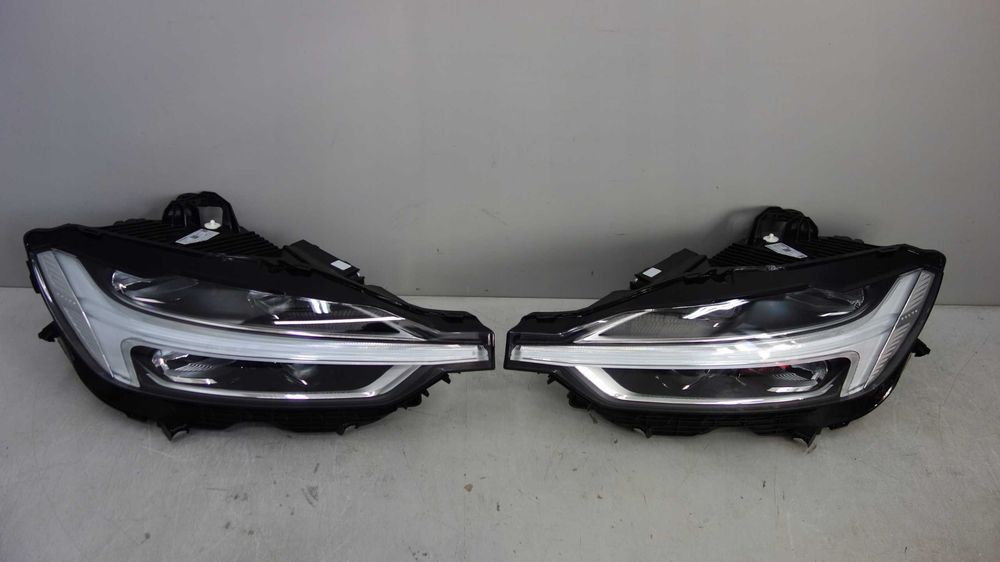 VOLVO XC60 II Фари перед Full led Mid led USA EU