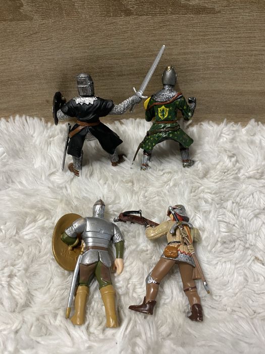Figurki rycerzy