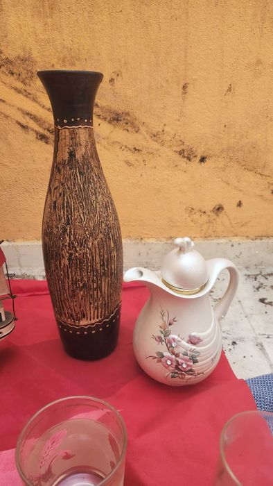 Jarra de Cerâmica + Bule de Porcelana de Itália
