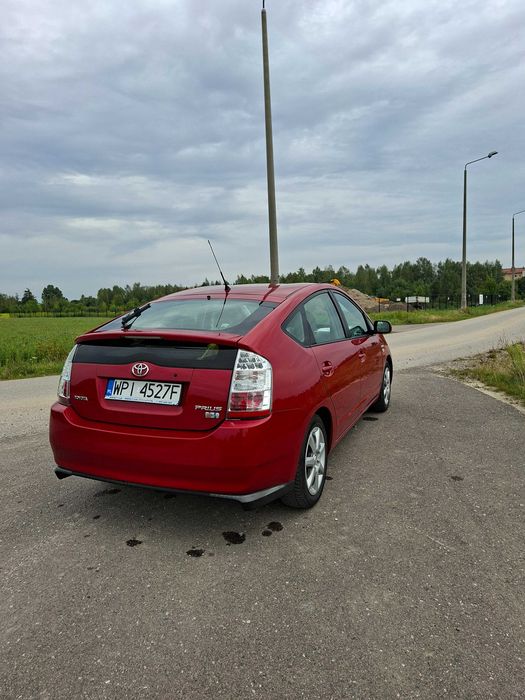 Toyota Prius. Hybryda + LPG KME 6L lpg / 100 km