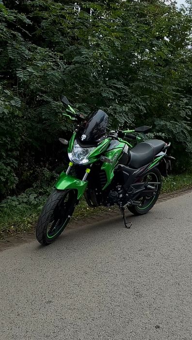 Продам мотоцикл lifan kp 200