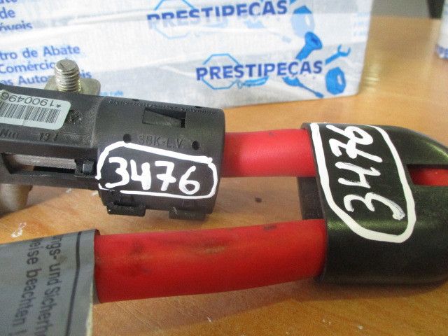 Terminal / cabo positivo da bateria BMW 7 (E65, E66, E67)