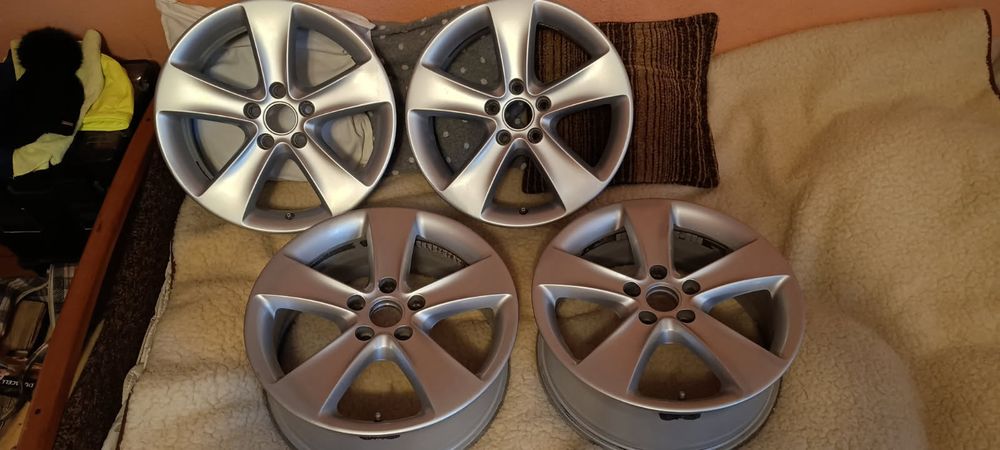 Sprzedam felgi aluminiowe R17 5x112