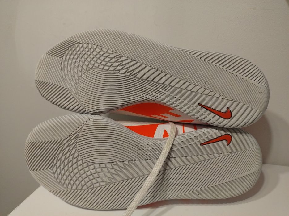 Buty piłkarskie Nike rozmiar 37,5