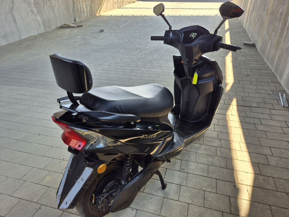 Електроскутер Atlas 72V 20Ah |