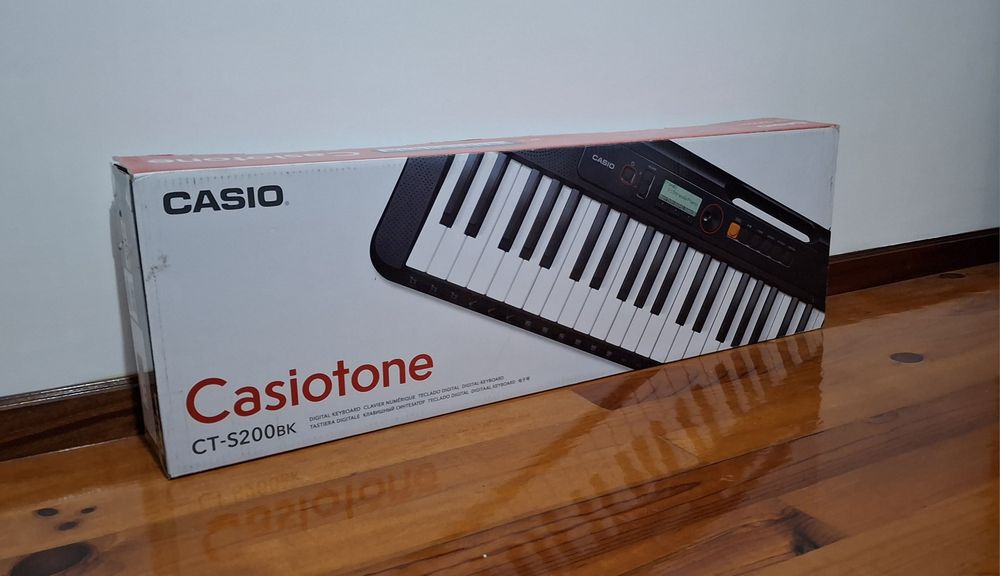 Piano Casio CT-S200