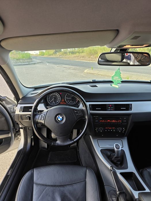 BMW e91 320d 163cv