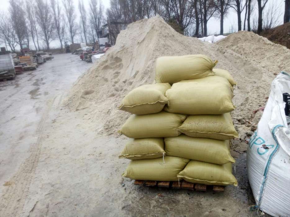 Пісок камінь щебінь цегла відсів шлакоблоки цемент вапно керамзит клей