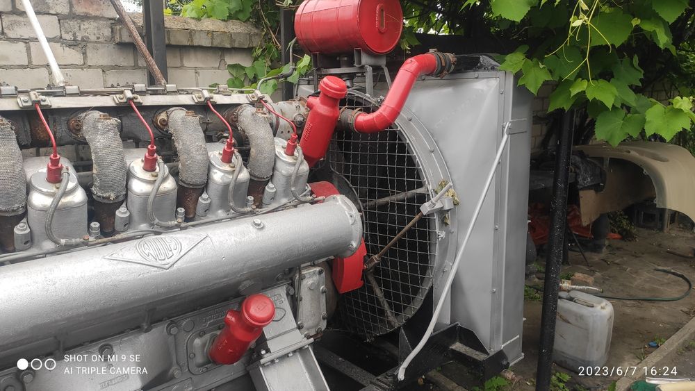 Потужний дизельний генератор  250 кВт !