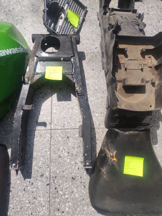 kawasaki zx 6r - купити мотозапчастини - Ціна на OLX.ua