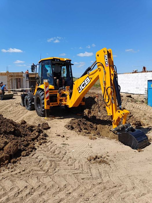 Wynajem koparko-ładowarki JCB3CX koparka ładowarka z operatorem Gdańsk