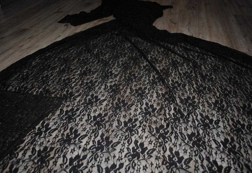 Кружевная стрейчевая черная ткань с добавкой хб нити отрез 5,2* 1,6 м
