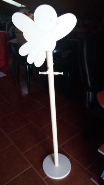 Conjunto de candeeiros e cabide