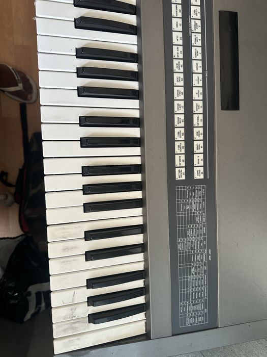 ROLAND JX 8p Raridade