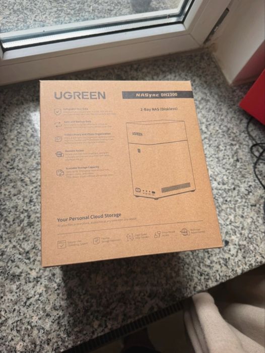 Dysk NAS Ugreen DH2300