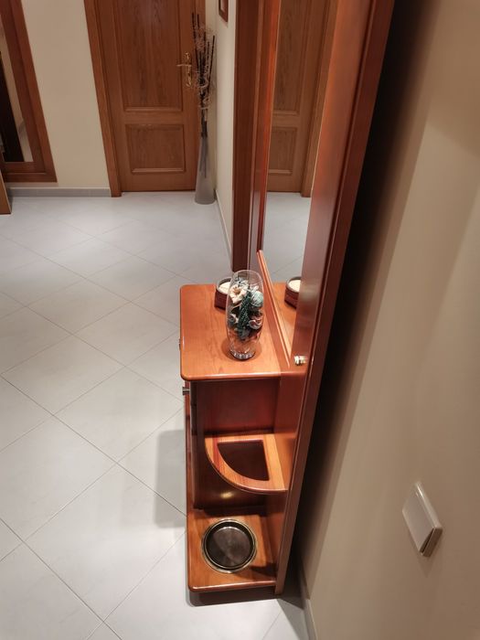 Móvel Bengaleiro Cerejeira Hall entrada