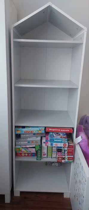 Regał domek do  pokóju dziecięcego