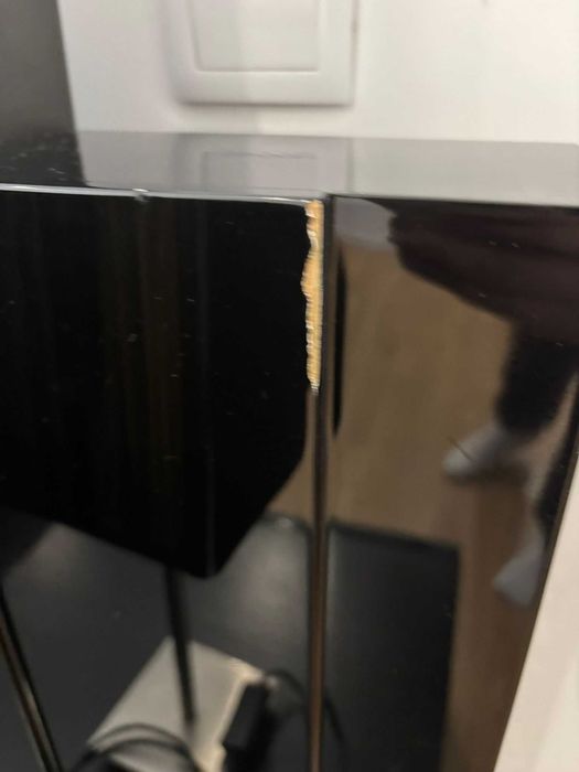 Cama de Casal preta - Madeira de boa qualidade design moderno