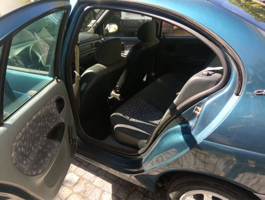 Renault megane classic 98 gasolina foto 5
