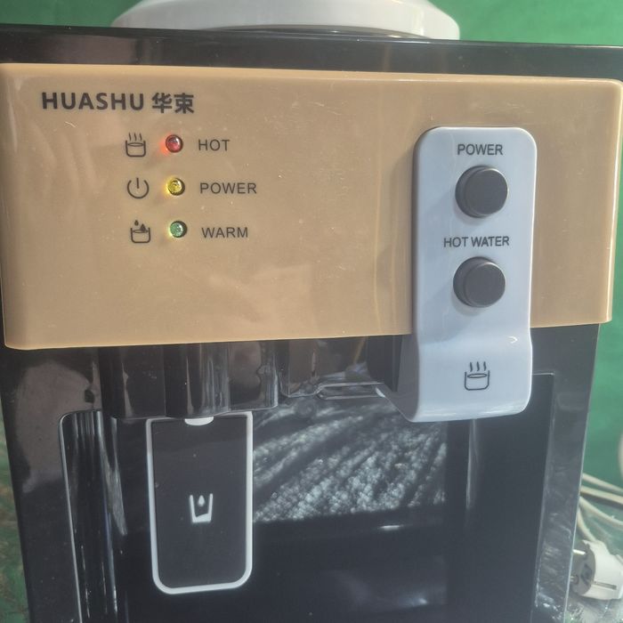 Elektryczny dystrybutor wody Ciepła i zimna woda