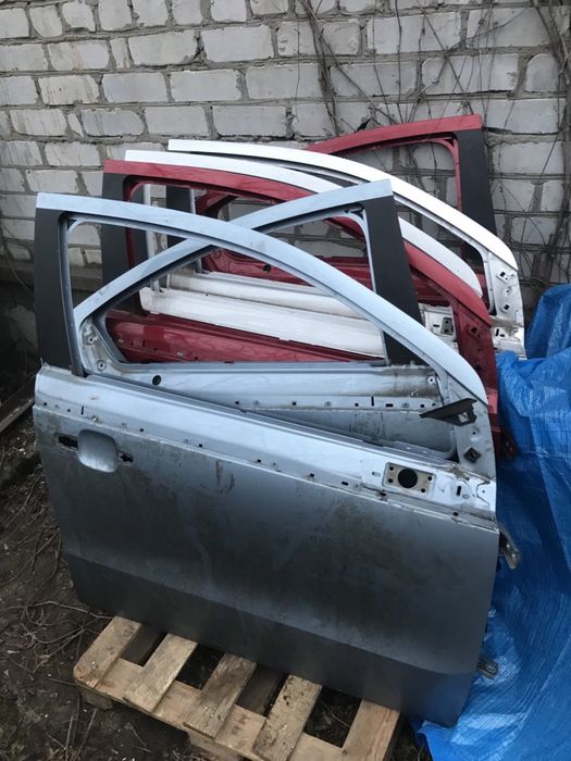Chevrolet volt 1 двері праві передні, задні праві вольт 1