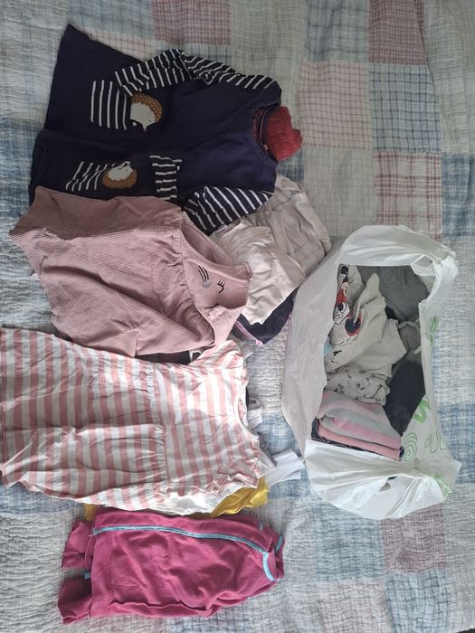 Набір одягу на дівчинку 4-5 років