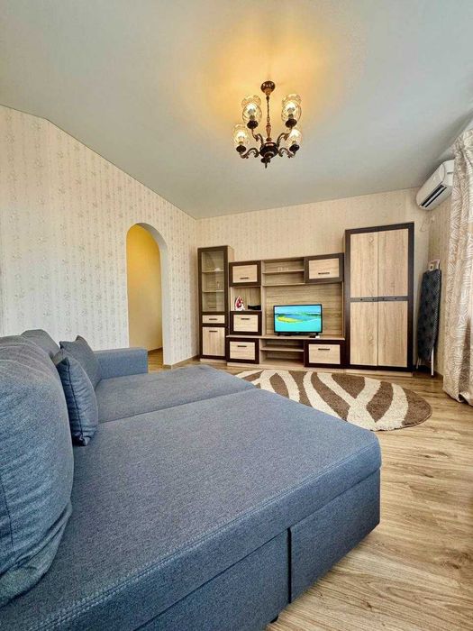 ApartPoltava ПАНОРАМНИЙ балкон, Новобудова ЦЕНТР міста, СВІТЛО ЗАВЖДИ
