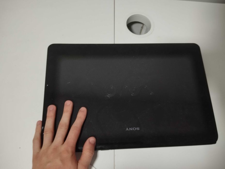 Portátil Usado com boas condições para estudo e lazer geral.