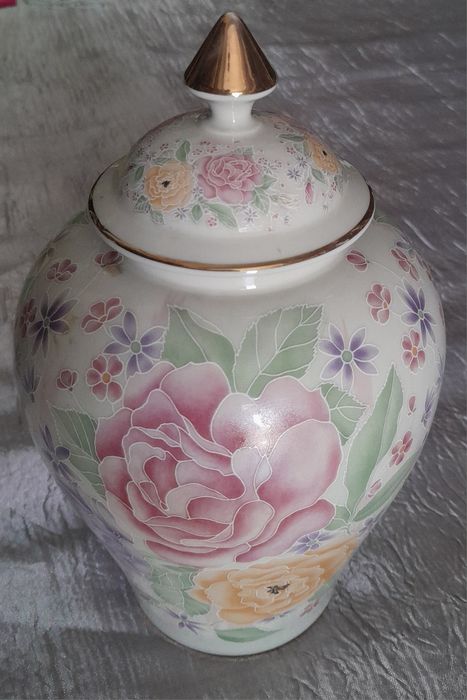 Pote decorativo em cerâmica