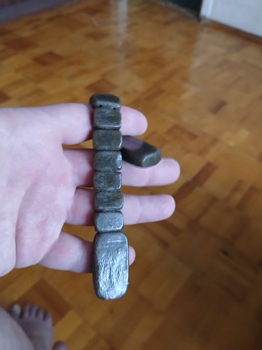 Чётки из разного материала.