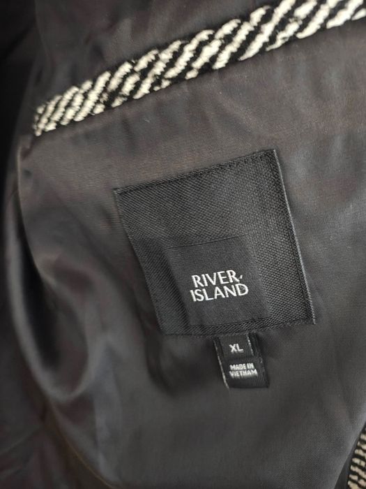 Płaszcz męski River Island XL
100 zł