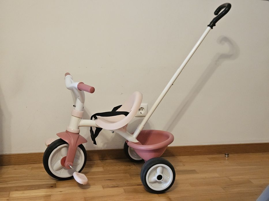 Triciclo smoby menina
