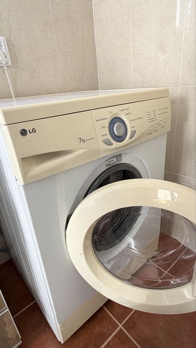 Maquina lavar roupa LG 7KG