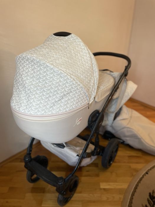 Коляска Tako Junama