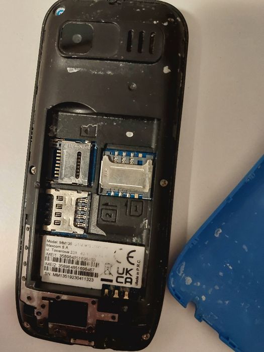 Telefon MAXCOM MM135