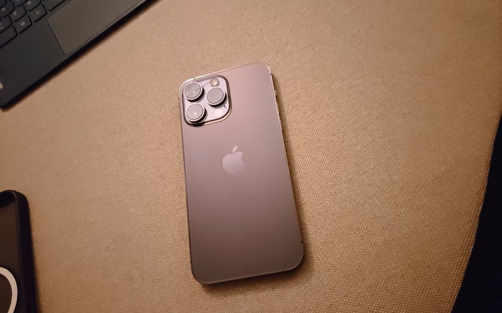 Iphone 14 pro  max em bom estado