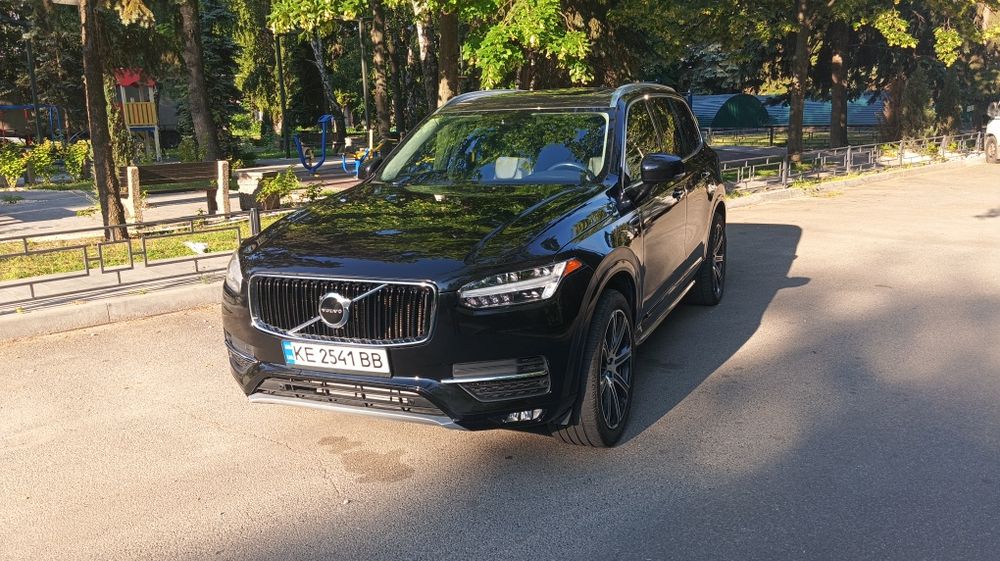 Продам Вольво xс90 2020г
