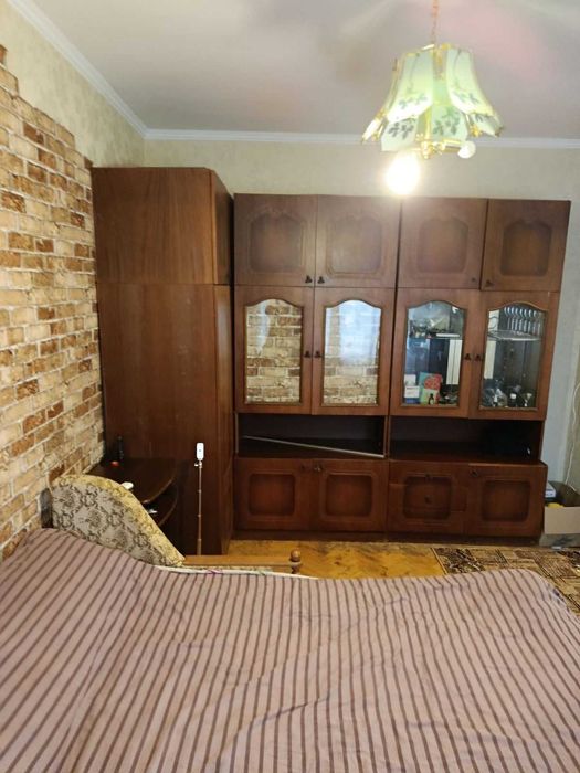 Продам 1 кімн. квартиру 26 кв.м на Водогоні( Оболонь). Шикарне  місце!