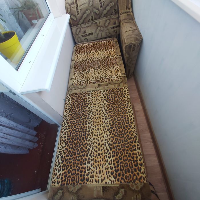 Розкладне крісло- кровать .Тільки самовивіз.