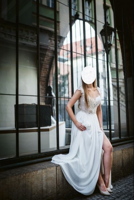 Piękna delikatna suknia ślubna 34/36