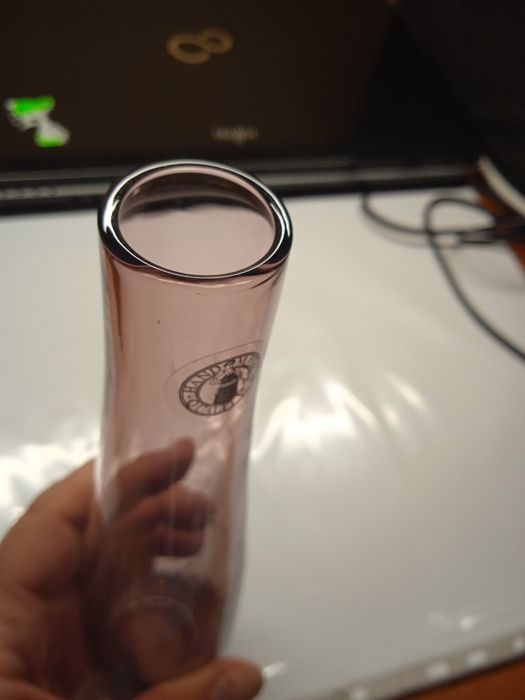 Ваза, бутылка ручной работы. Стеклянная ваза. Вдувное стекло