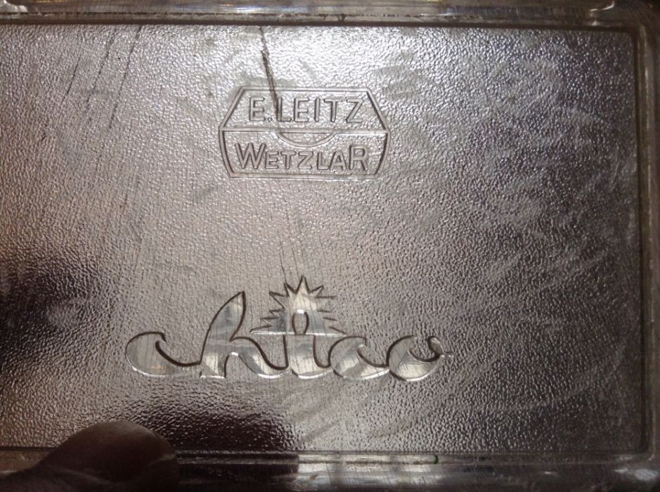 Flash antigo com caixa