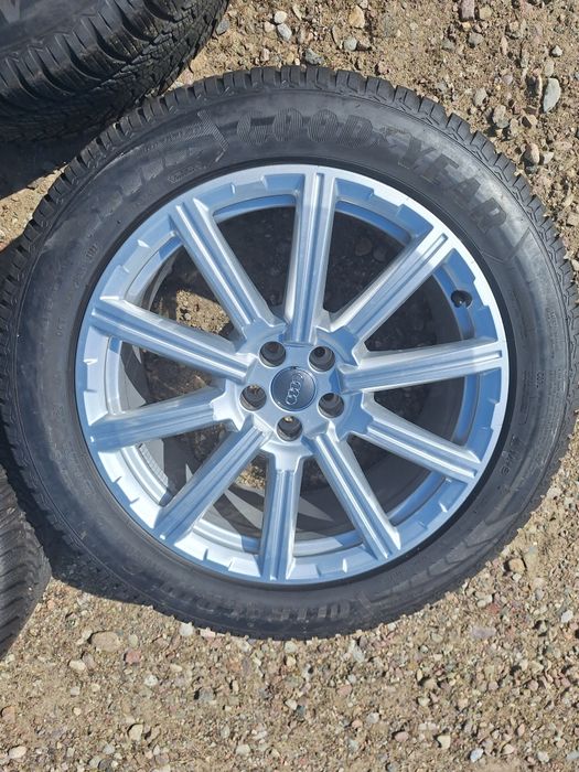 Koła zimowe Audi Q7 4M 285 45 r20