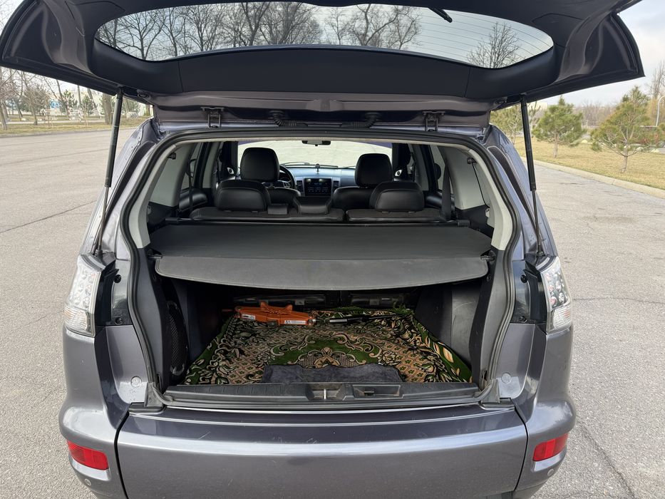 Мицубиси Аутлендер Mitsubishi Outlander XL 2,0 TDI